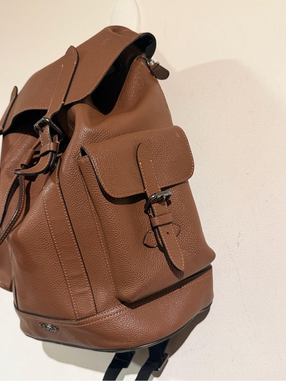 ❌SOLDOUT❌ Coach Leather Drawstring Backpack - Brown - Picture 4 of 12